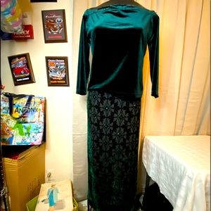 2 pc velour top and burnout fringed skirt in dark green